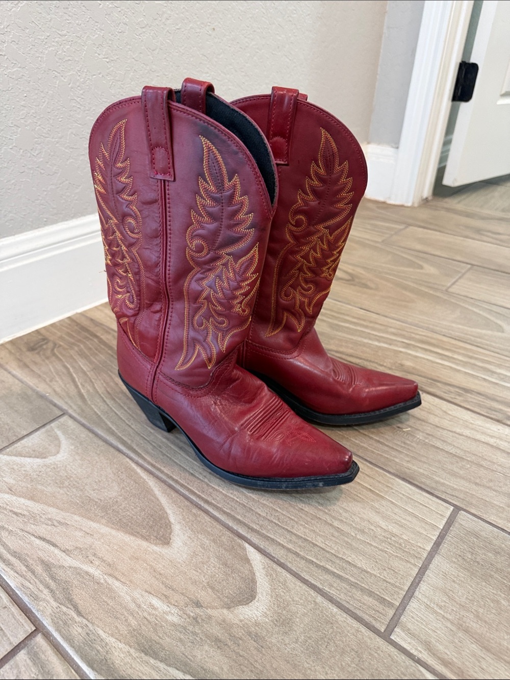 Laredo Red Western Cowboy Heeled Boots